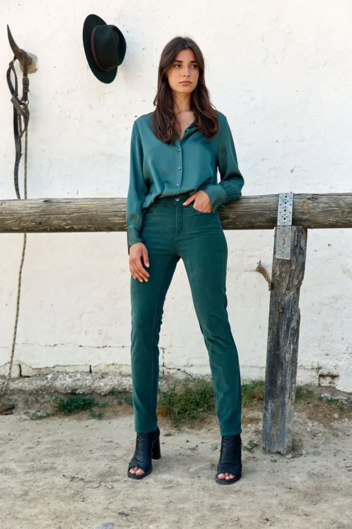 Pantalons-Lauren Vidal PANTALON CHINO EN VELOURS DINO Green